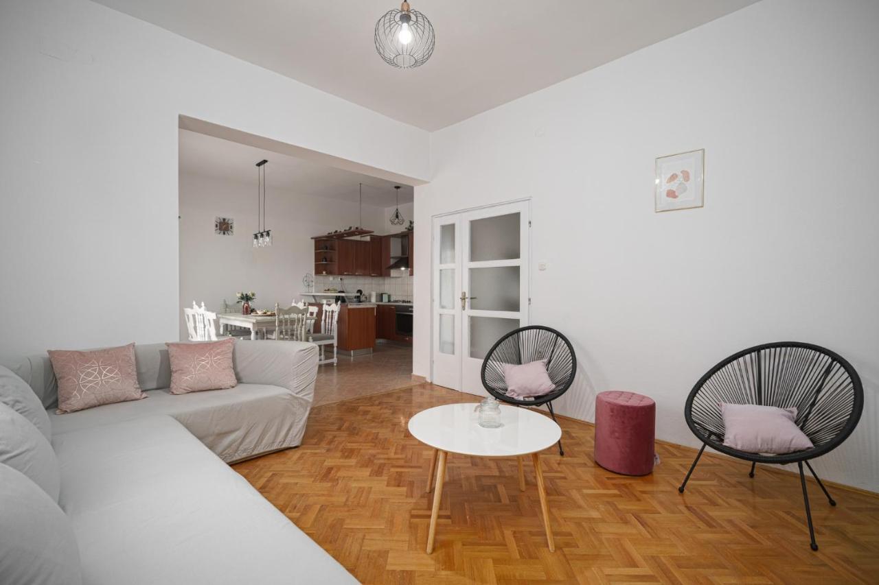 Apartman Rusula Vodice Eksteriør billede