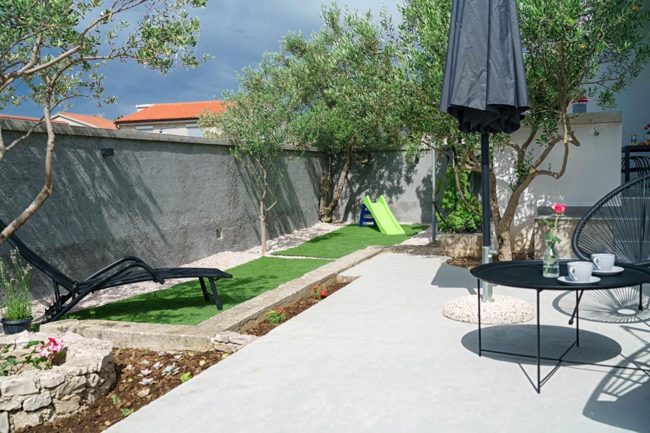 Apartman Rusula Vodice Eksteriør billede