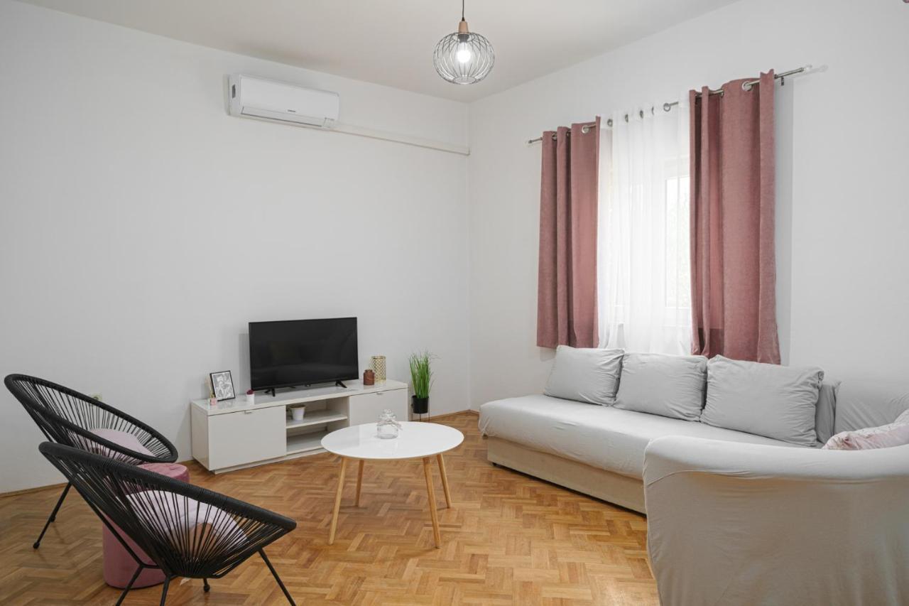 Apartman Rusula Vodice Eksteriør billede